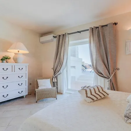 Smeralda, With Private Pool In Porto Cervo, Sardinia Villa *